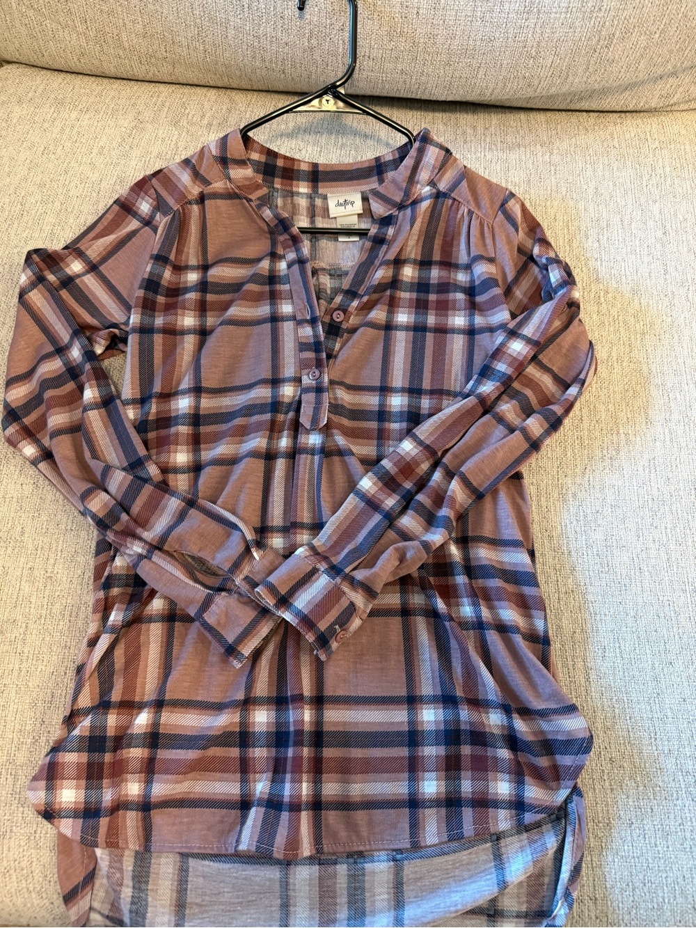 Daytrip Women’s Small Plaid High-Low Tunic Top Mauve Brown